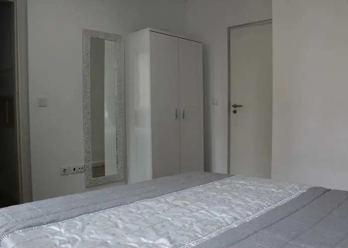 Apartamento R3 - Lovers - Fado