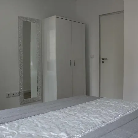 Apartamento R3 - Lovers - Fado